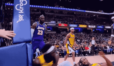 湖人险胜步行者 詹姆斯23+9+9东契奇43分追平哈登