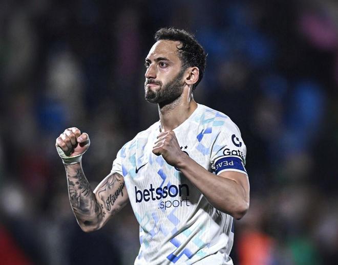 恰尔汗奥卢经纪人澄清转会传闻：留队至2027年专