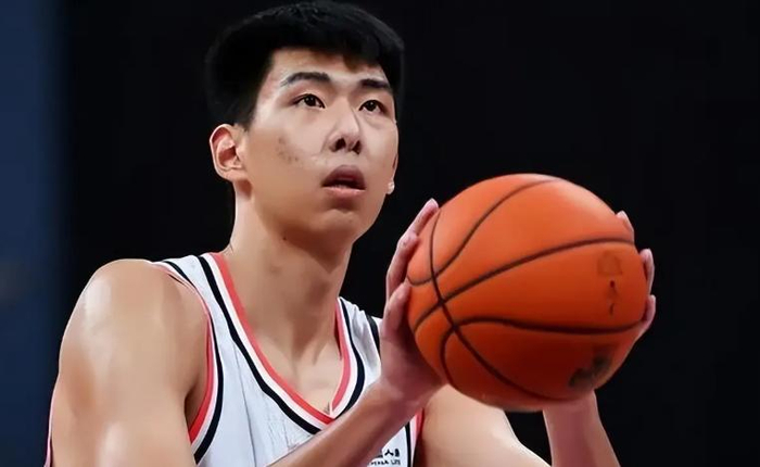 徐昕季后赛爆发掀翻广东 青训天才或回归母队